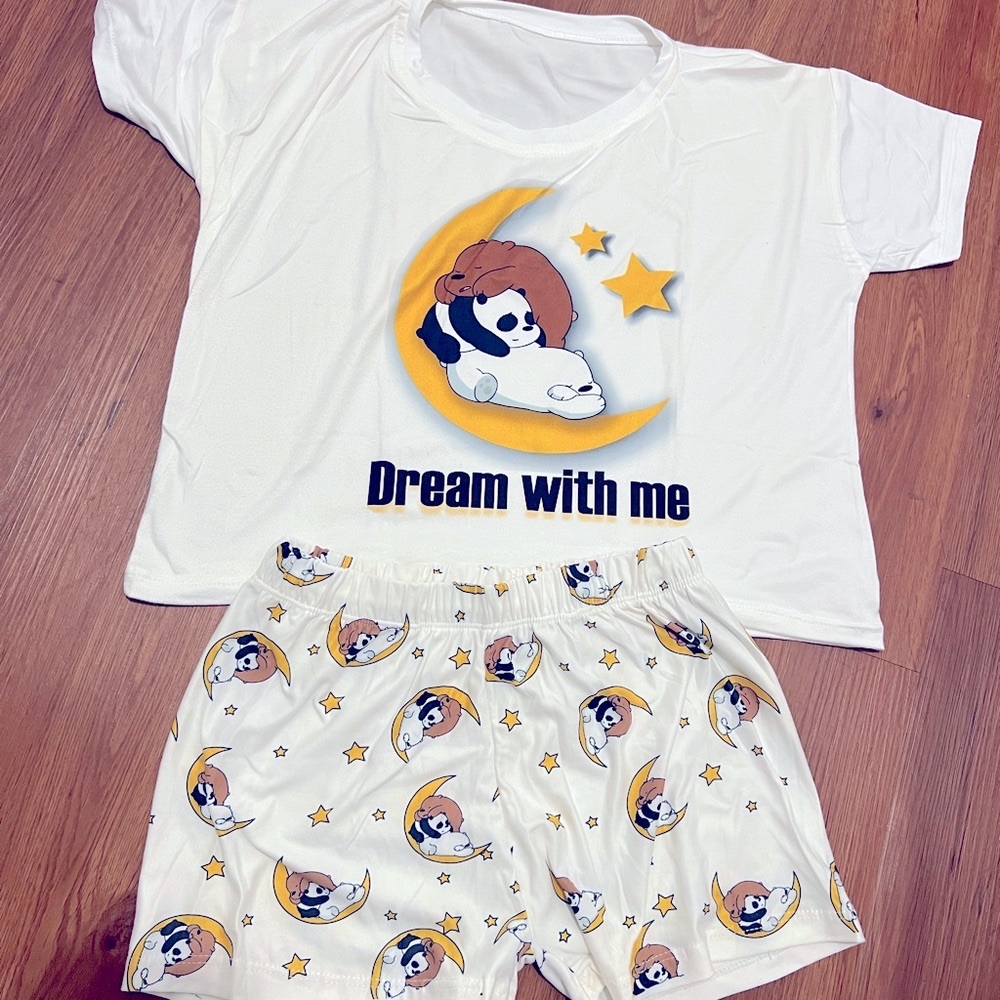 Super cute pajamas 😍 BRAND NEW